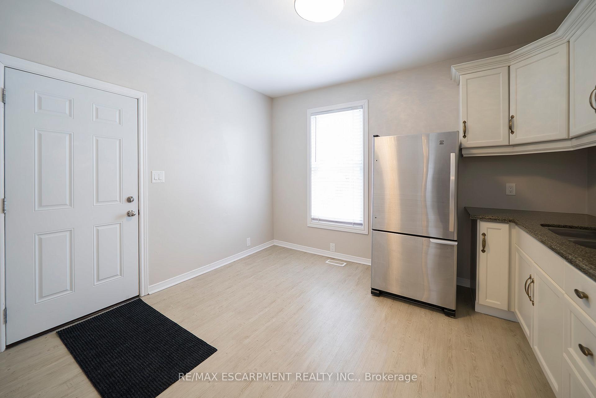 Photo 22 of 171 Drummond Street, Brantford, Victoria/Arthur — HOMEH