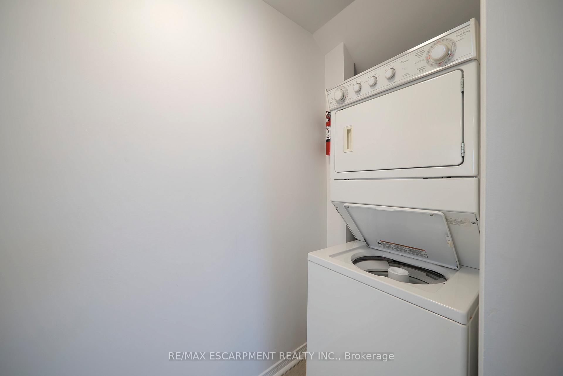 Photo 25 of 171 Drummond Street, Brantford, Victoria/Arthur — HOMEH
