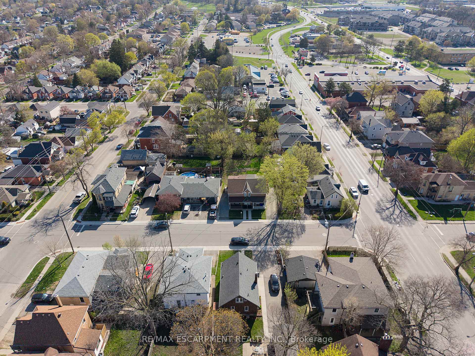Photo 34 of 171 Drummond Street, Brantford, Victoria/Arthur — HOMEH