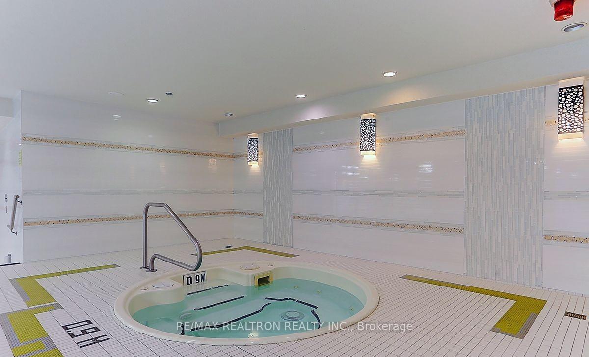 Photo 7 of Unit 703, 33 Clegg Road, Markham, Unionville — HOMEH