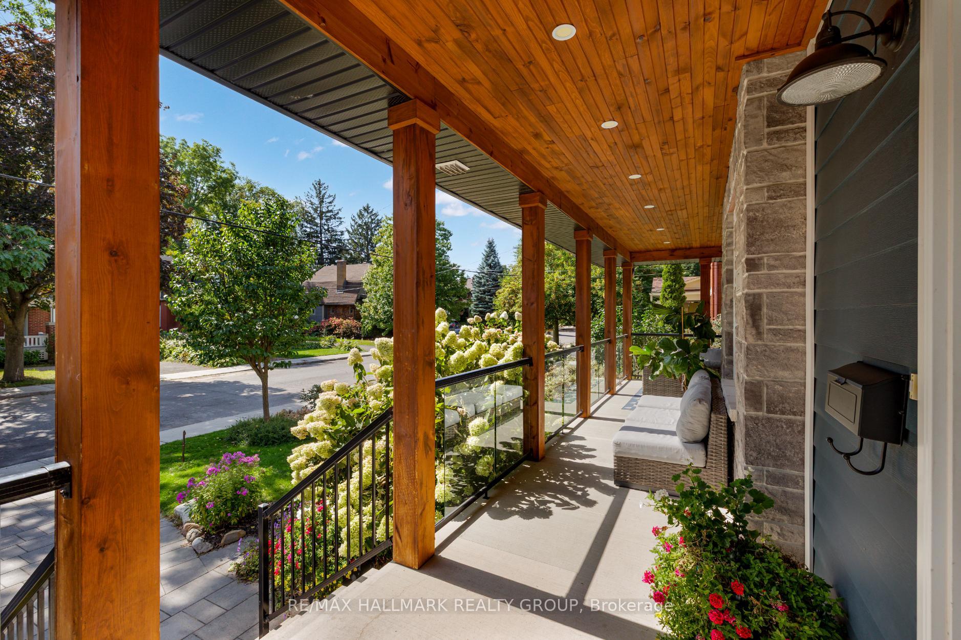 Photo 2 of 171 Faraday Street, Ottawa, Ottawa West — HOMEH