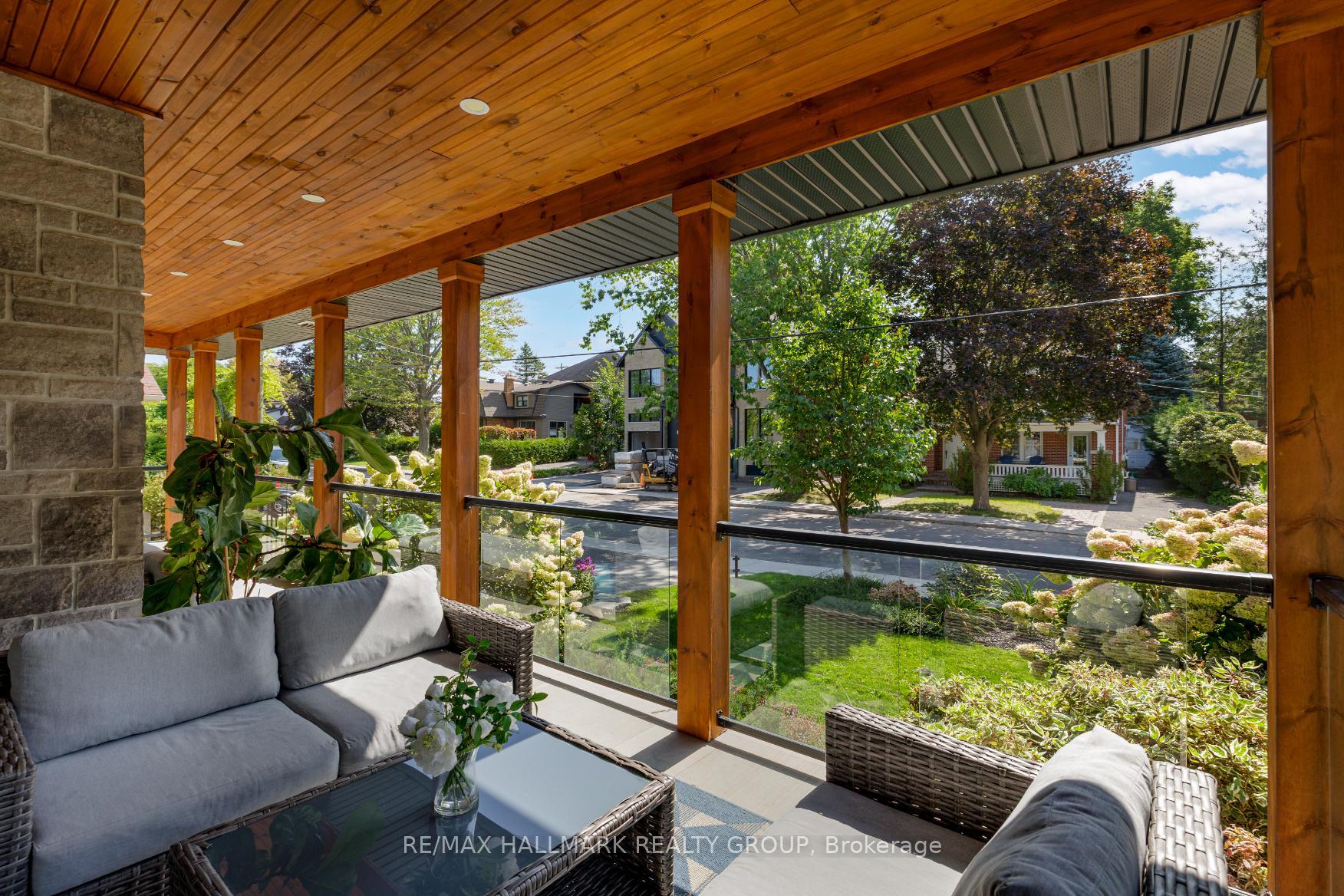 Photo 4 of 171 Faraday Street, Ottawa, Ottawa West — HOMEH