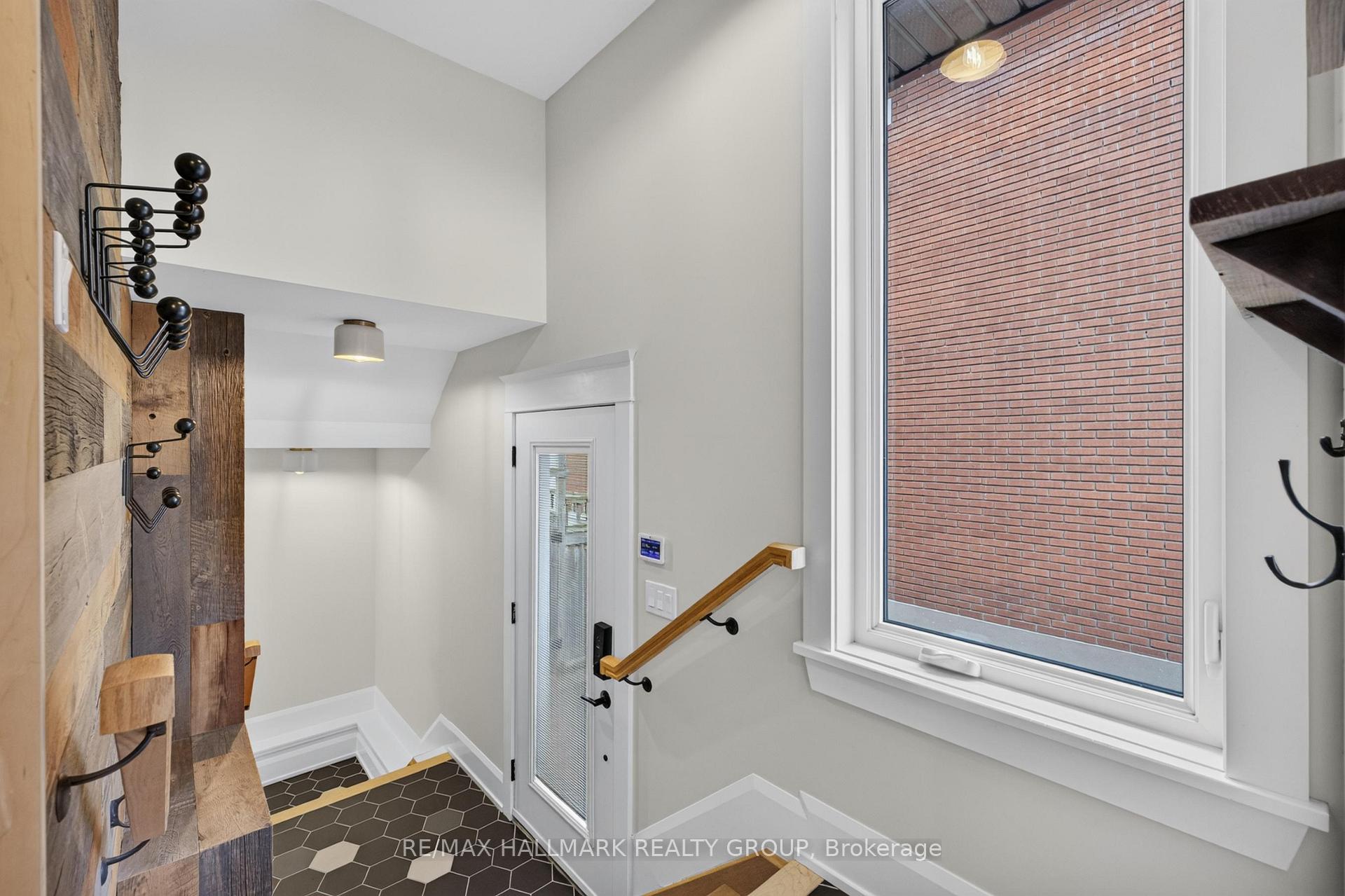 Photo 33 of 171 Faraday Street, Ottawa, Ottawa West — HOMEH