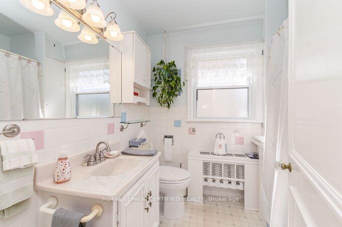 Photo 23 of 21 Denison Avenue, Brampton, Downtown Brampton — HOMEH