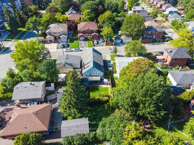 Photo 39 of 21 Denison Avenue, Brampton, Downtown Brampton — HOMEH