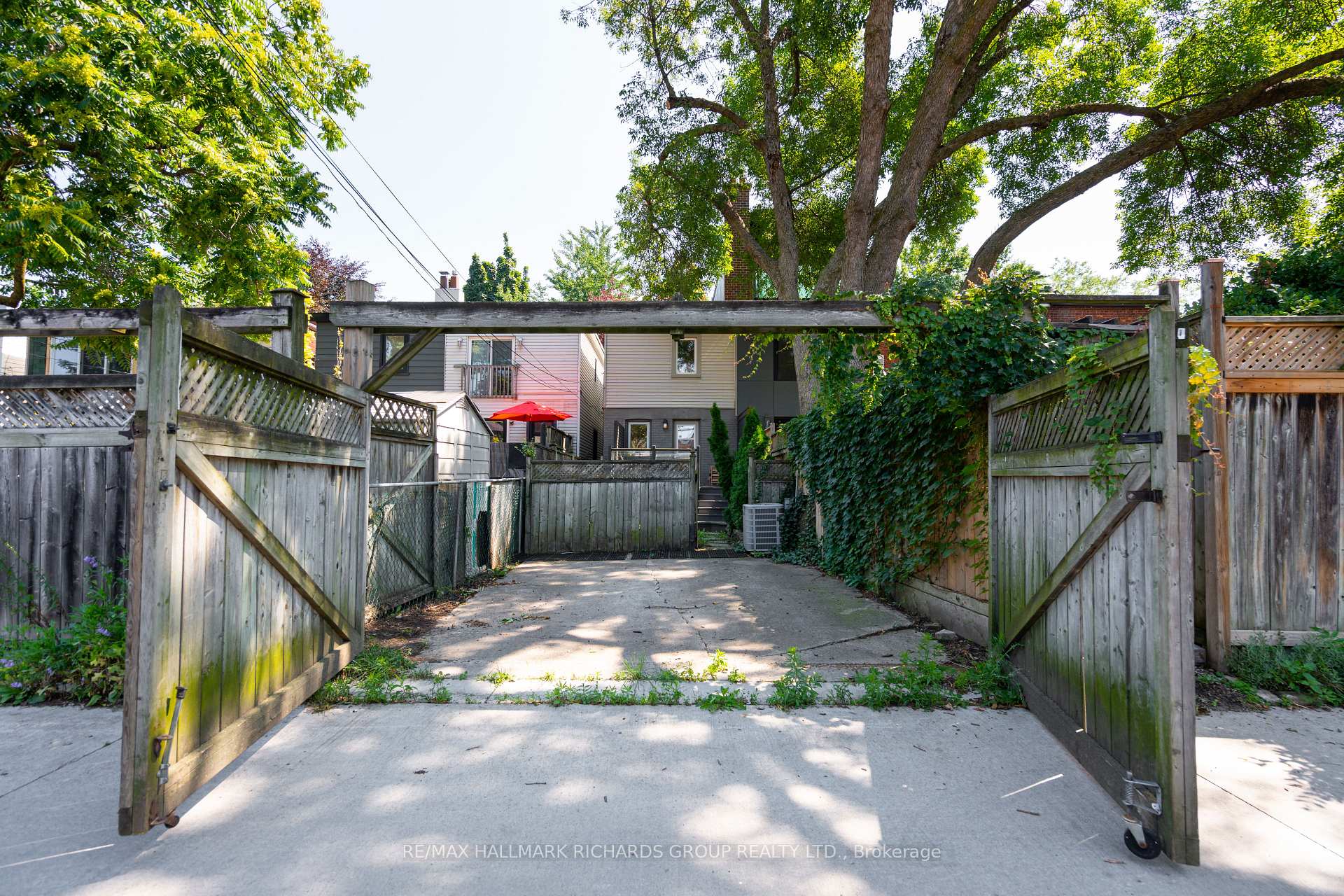 Photo 29 of 20 Rushbrooke Avenue, Toronto, South Riverdale — HOMEH
