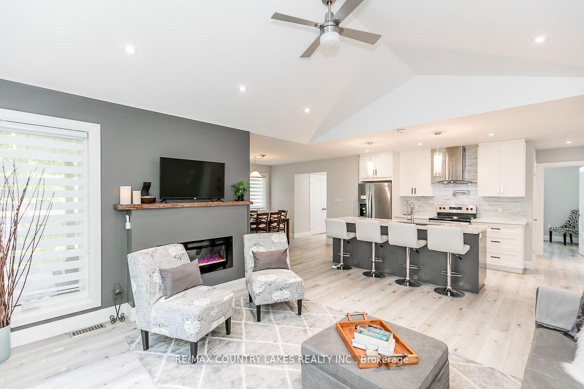 Photo 3 of 2589 Lakeshore Drive, Ramara, Brechin — HOMEH