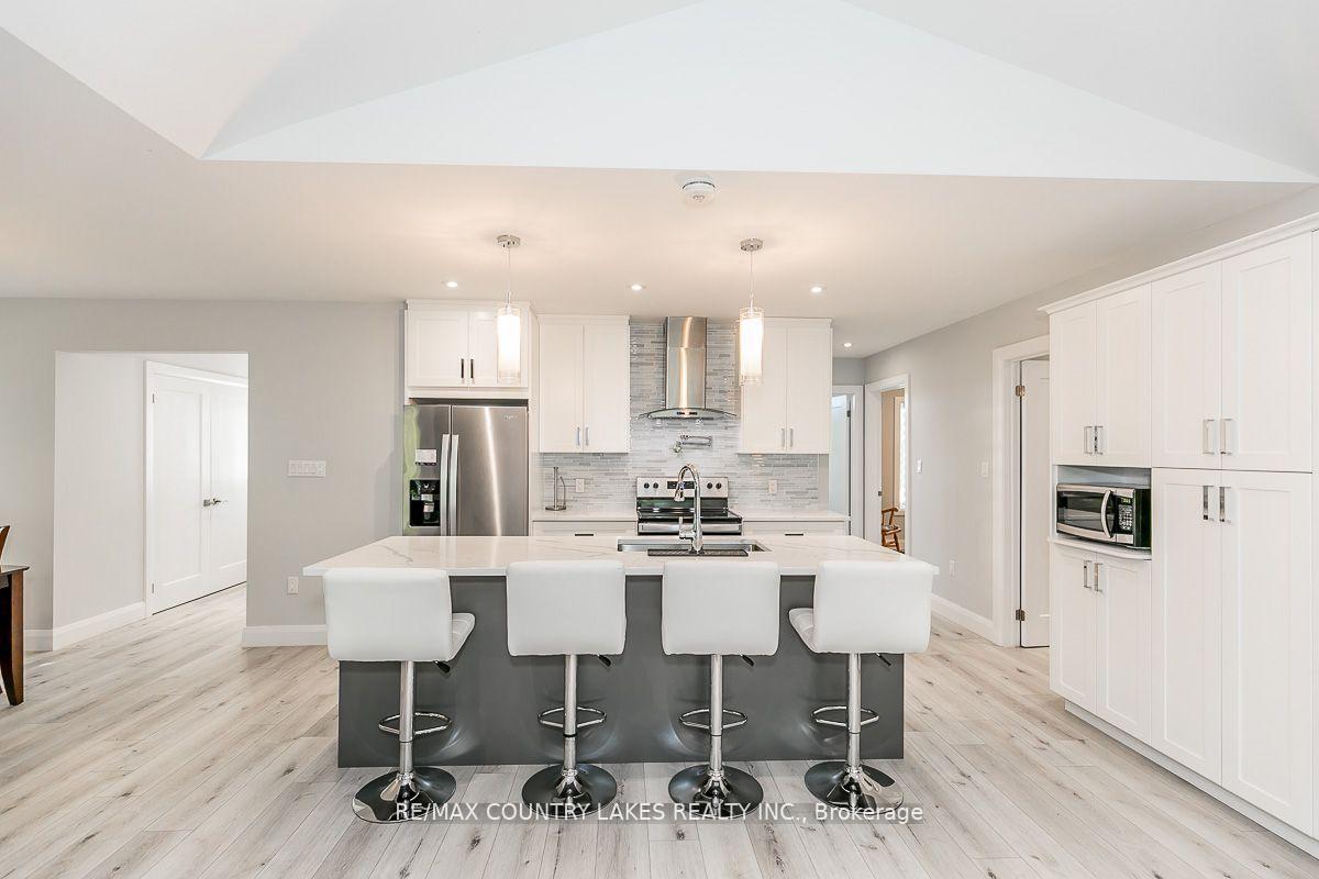 Photo 5 of 2589 Lakeshore Drive, Ramara, Brechin — HOMEH