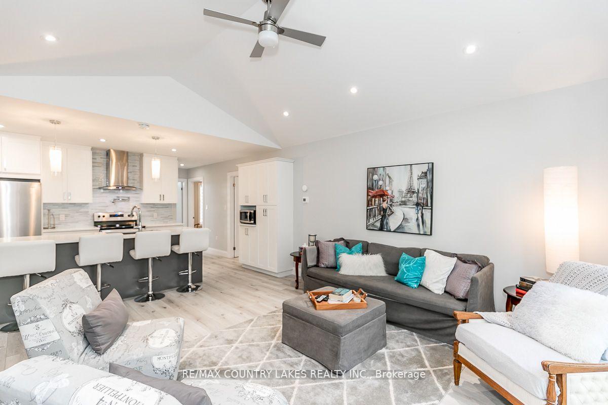 Photo 6 of 2589 Lakeshore Drive, Ramara, Brechin — HOMEH