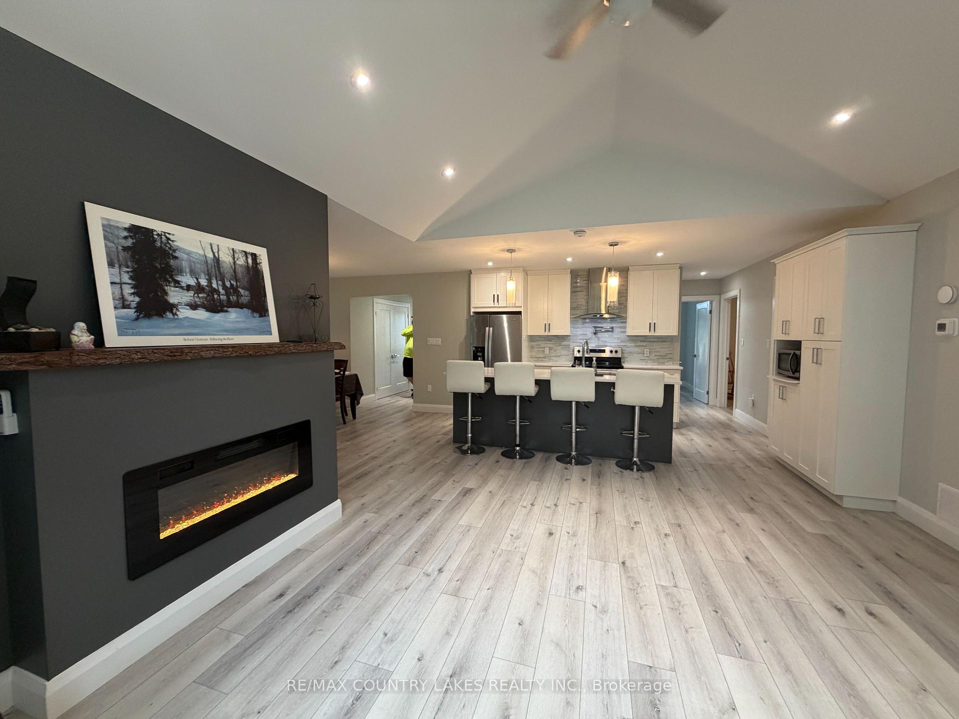 Photo 23 of 2589 Lakeshore Drive, Ramara, Brechin — HOMEH