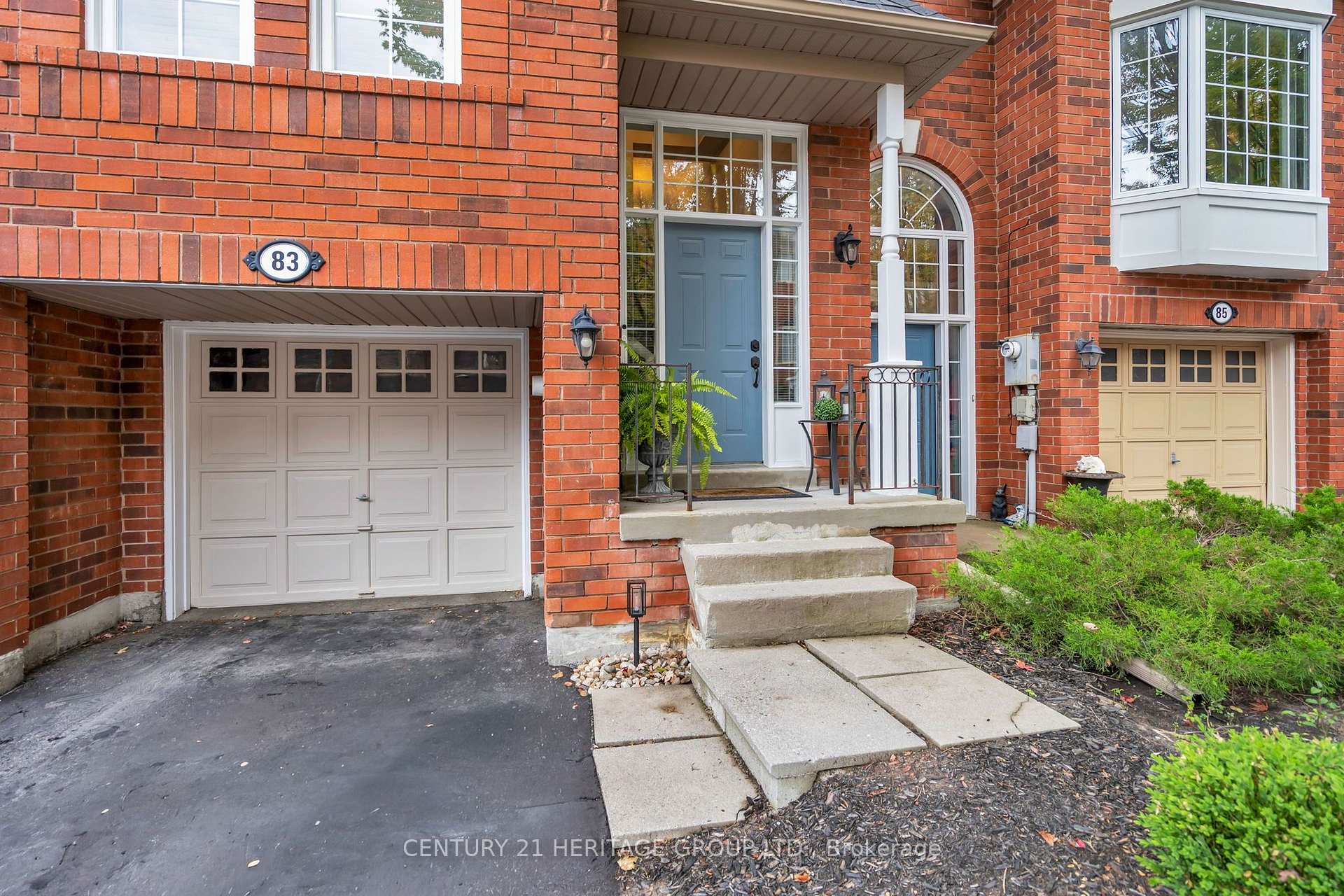Photo 3 of 83 Mosaics Avenue, Aurora, Aurora Highlands — HOMEH