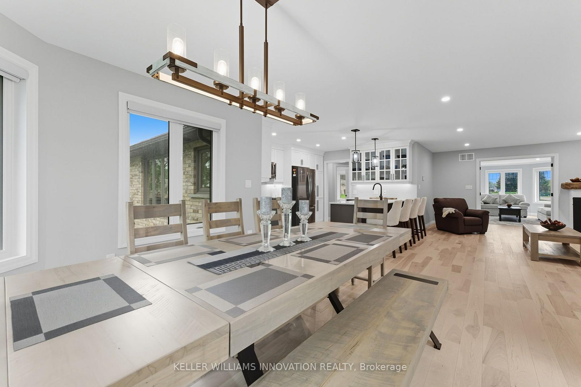 Photo 15 of 29 Mcdonald Street W, North Perth, Listowel — HOMEH