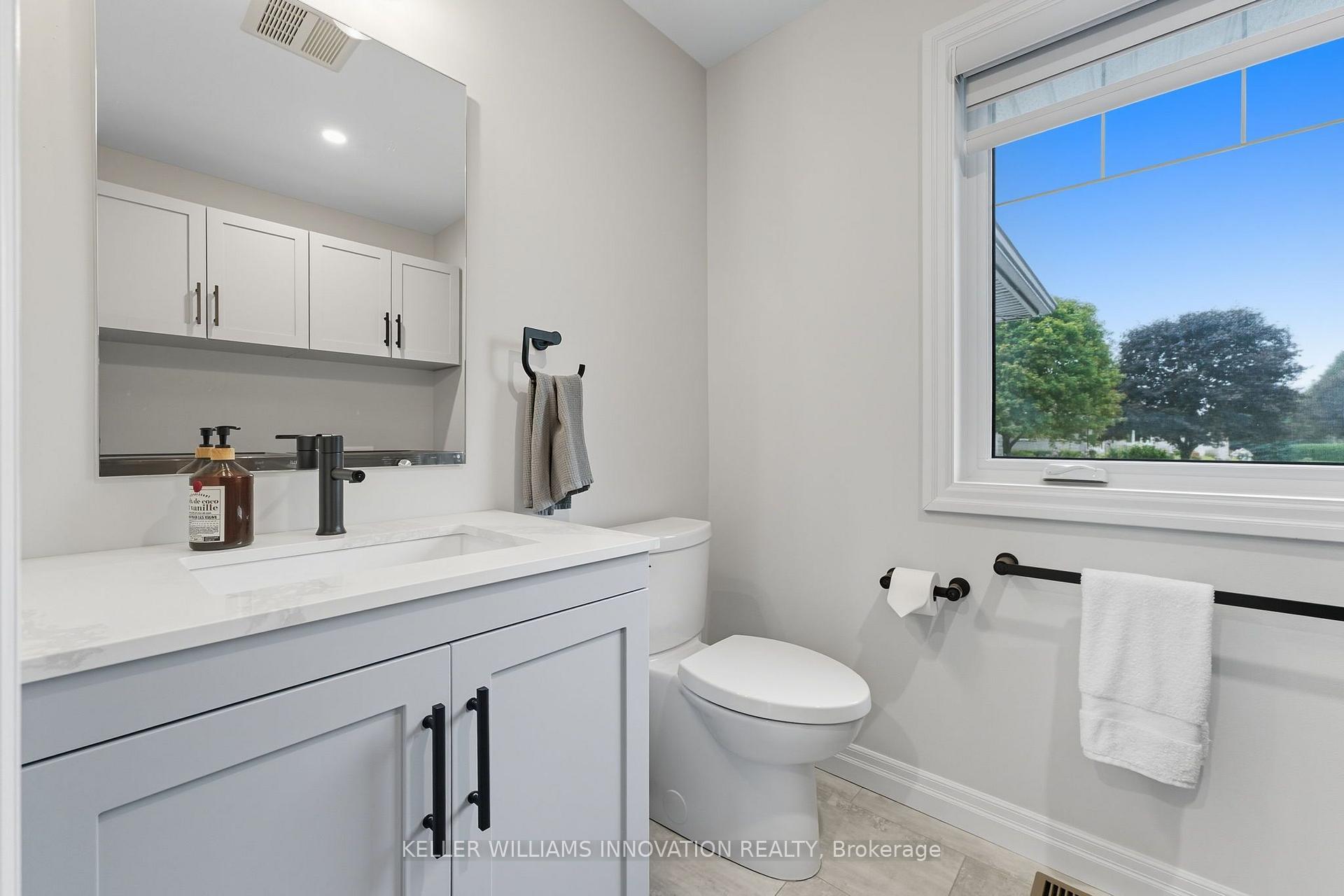 Photo 24 of 29 Mcdonald Street W, North Perth, Listowel — HOMEH
