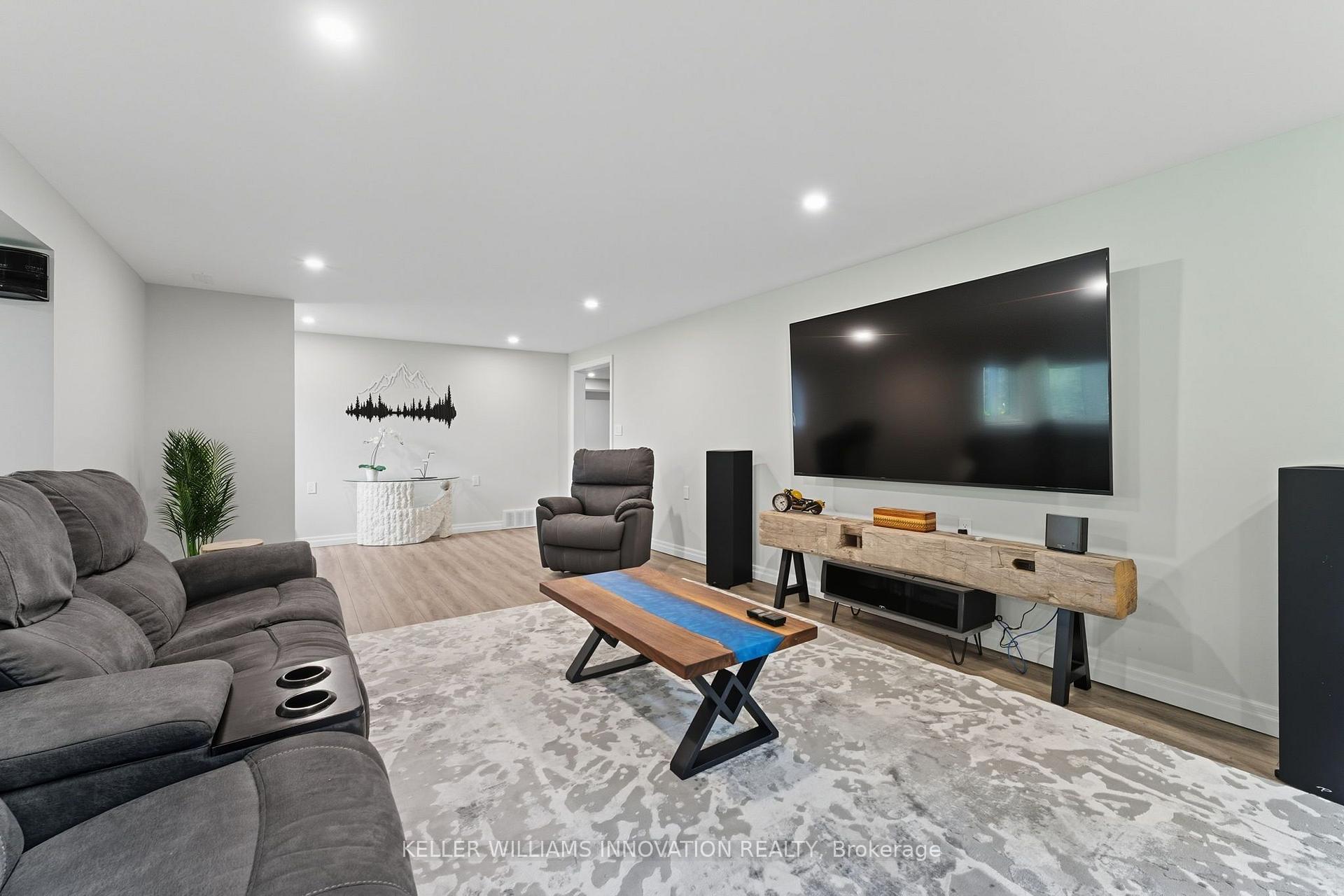 Photo 32 of 29 Mcdonald Street W, North Perth, Listowel — HOMEH