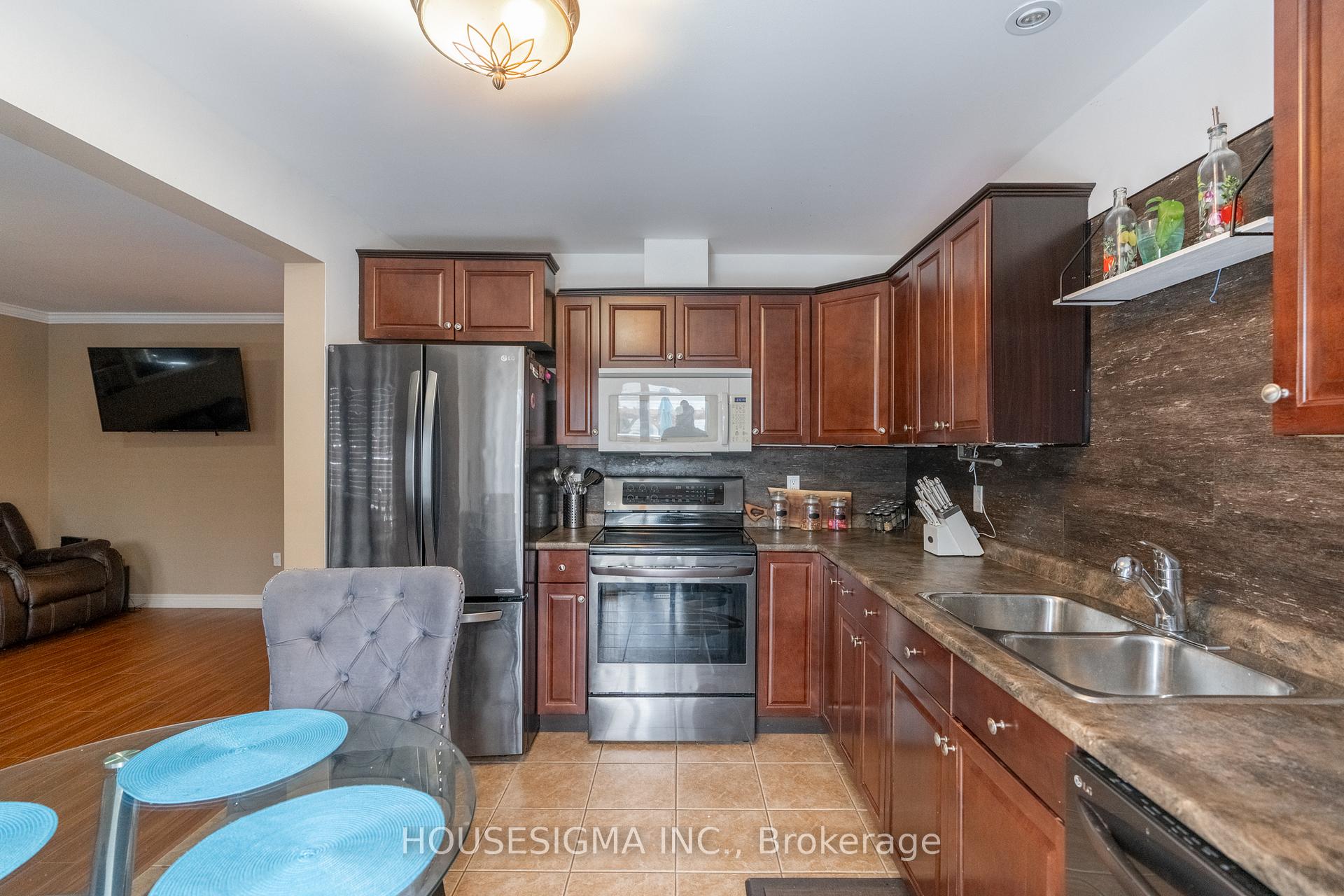 Photo 10 of 48 South Street N, Thorold, Port Robinson — HOMEH