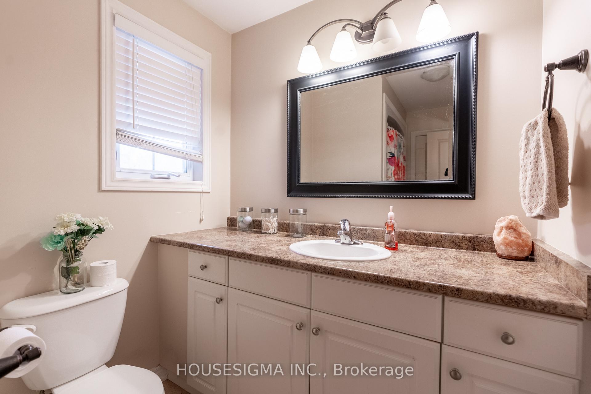 Photo 15 of 48 South Street N, Thorold, Port Robinson — HOMEH
