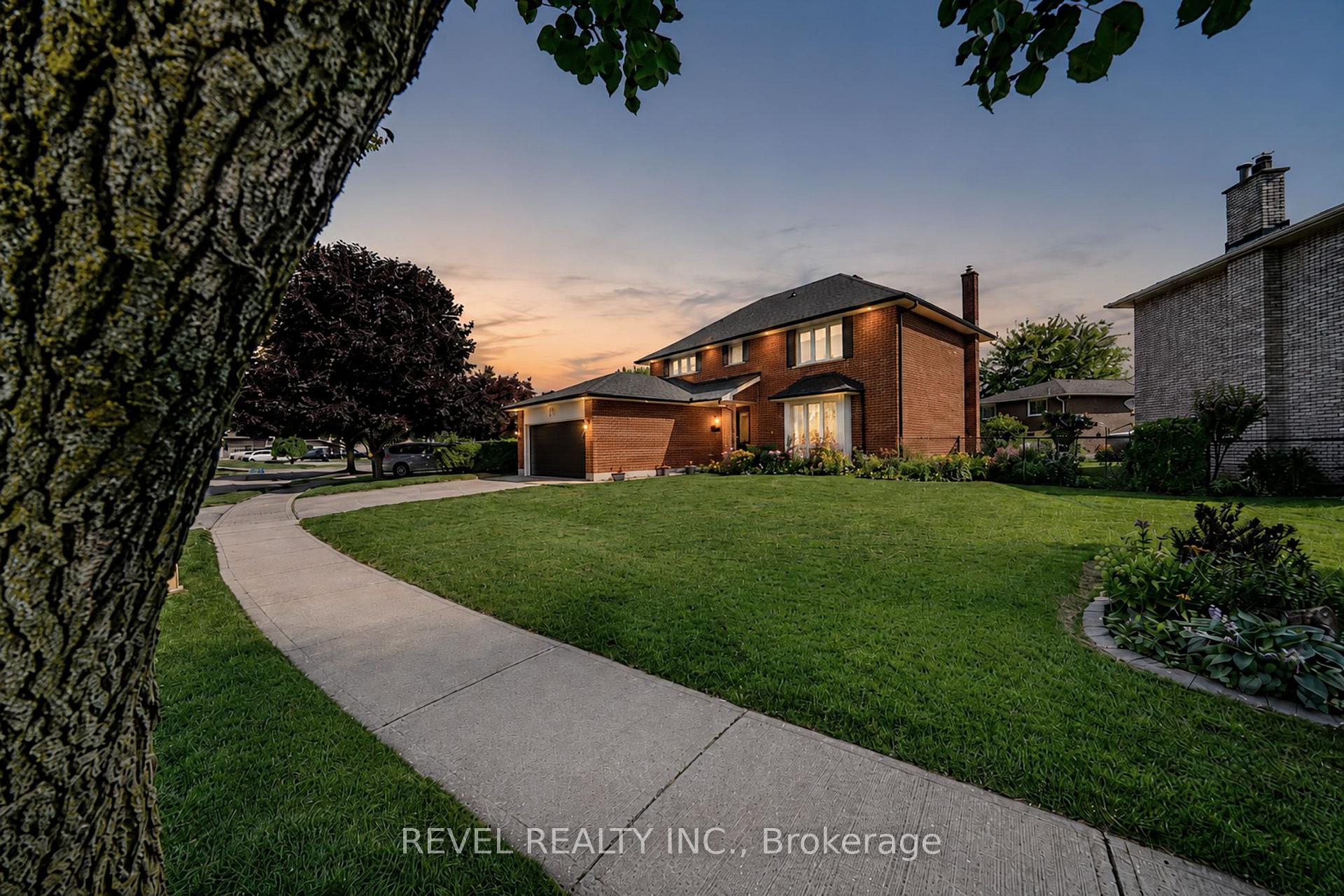 Photo 6 of 54 Dante Crescent, Brantford, Lynden Hills — HOMEH