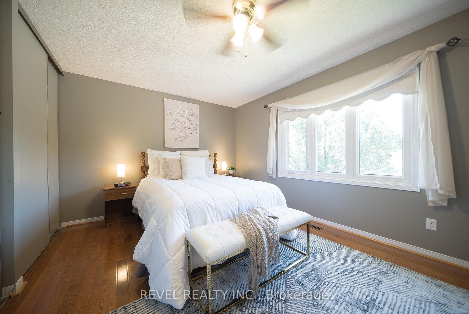 Photo 22 of 54 Dante Crescent, Brantford, Lynden Hills — HOMEH