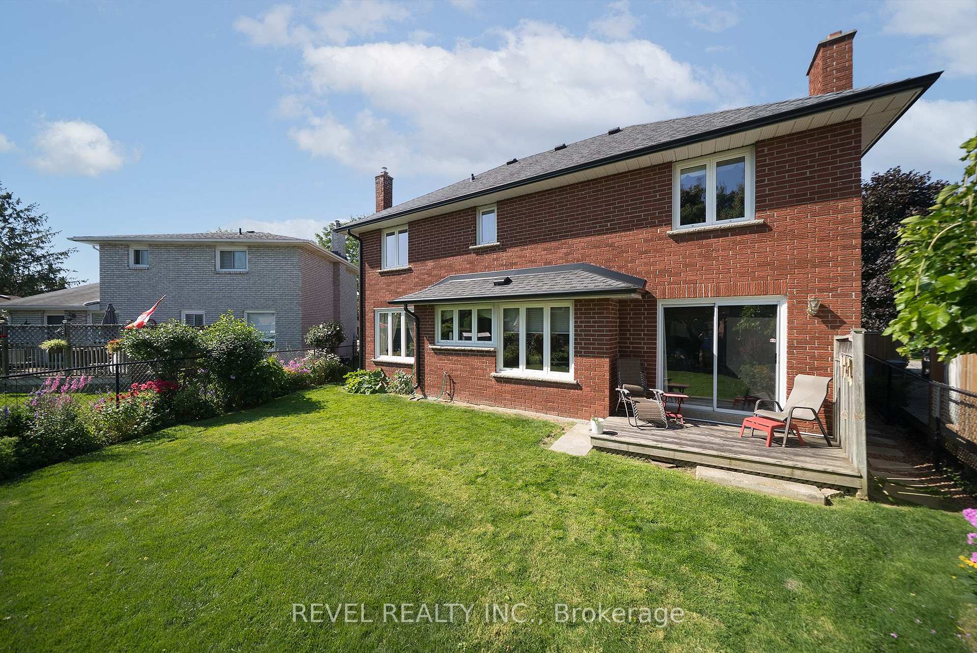 Photo 34 of 54 Dante Crescent, Brantford, Lynden Hills — HOMEH