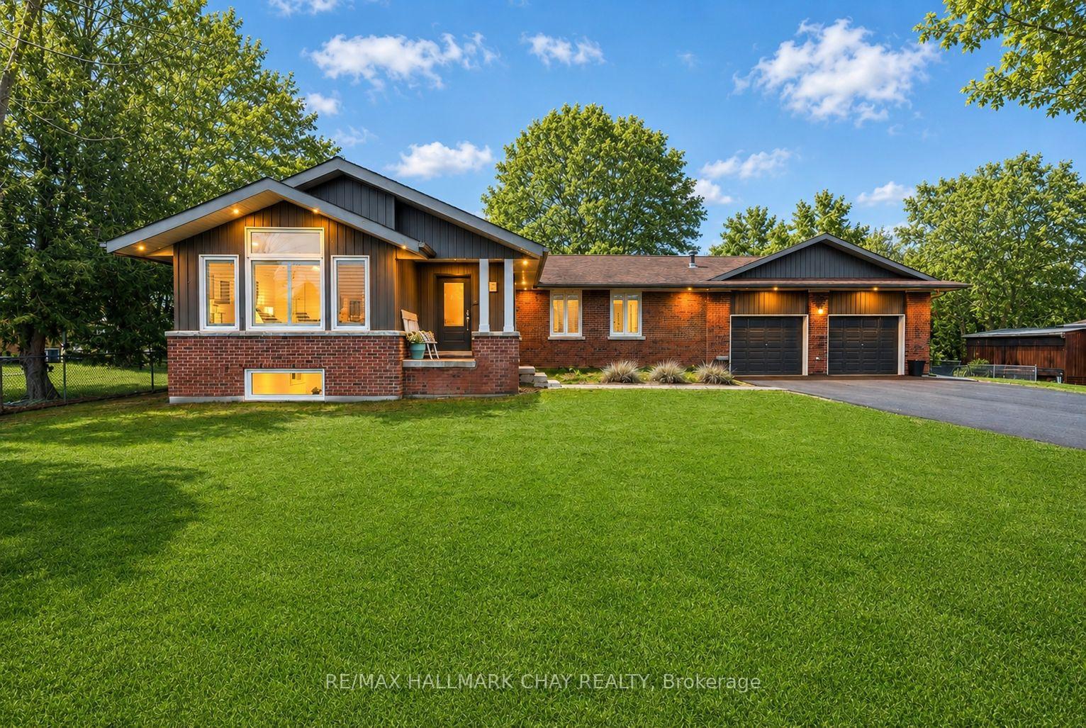 Photo of 1587 Mount Albert Road