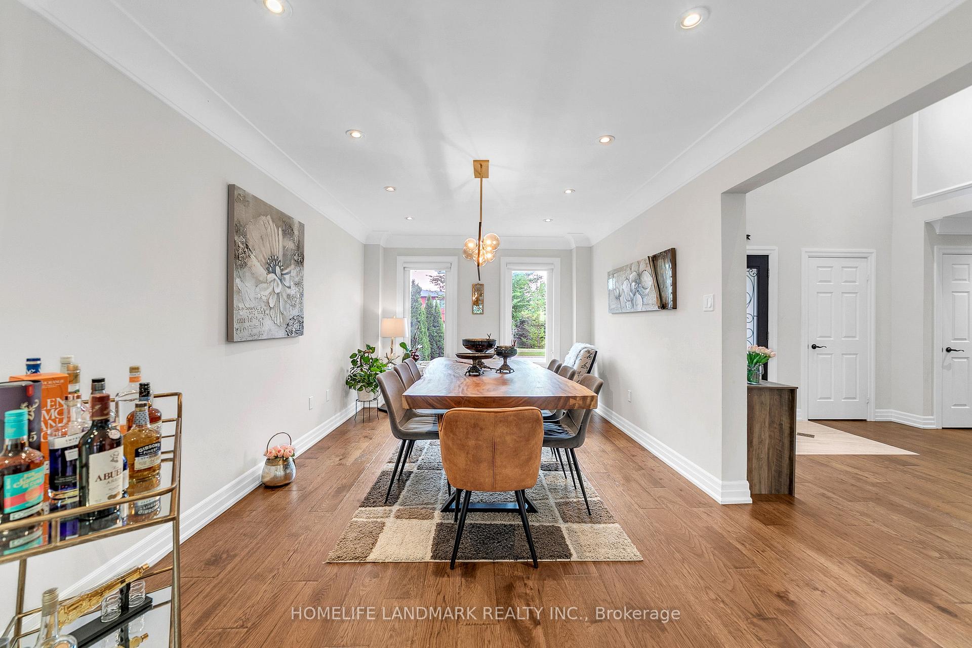 Photo 4 of 36 Coldstream Crescent, Richmond Hill, Devonsleigh — HOMEH