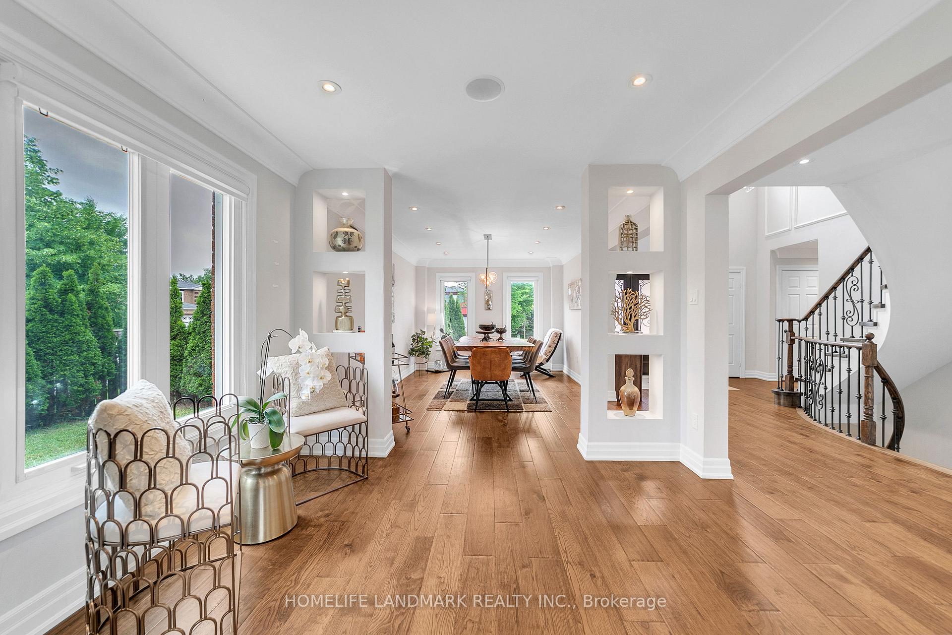 Photo 6 of 36 Coldstream Crescent, Richmond Hill, Devonsleigh — HOMEH