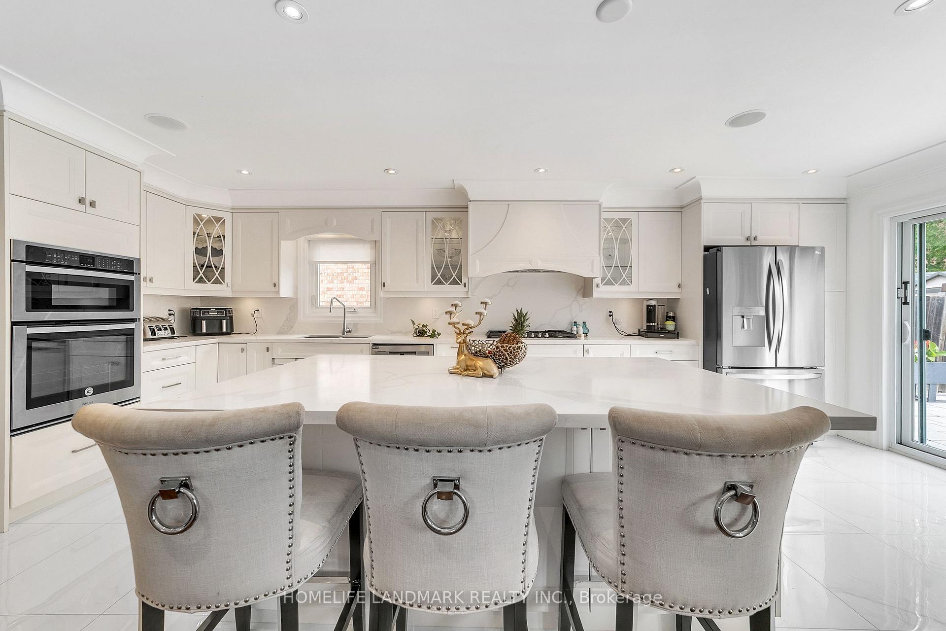 Photo 17 of 36 Coldstream Crescent, Richmond Hill, Devonsleigh — HOMEH