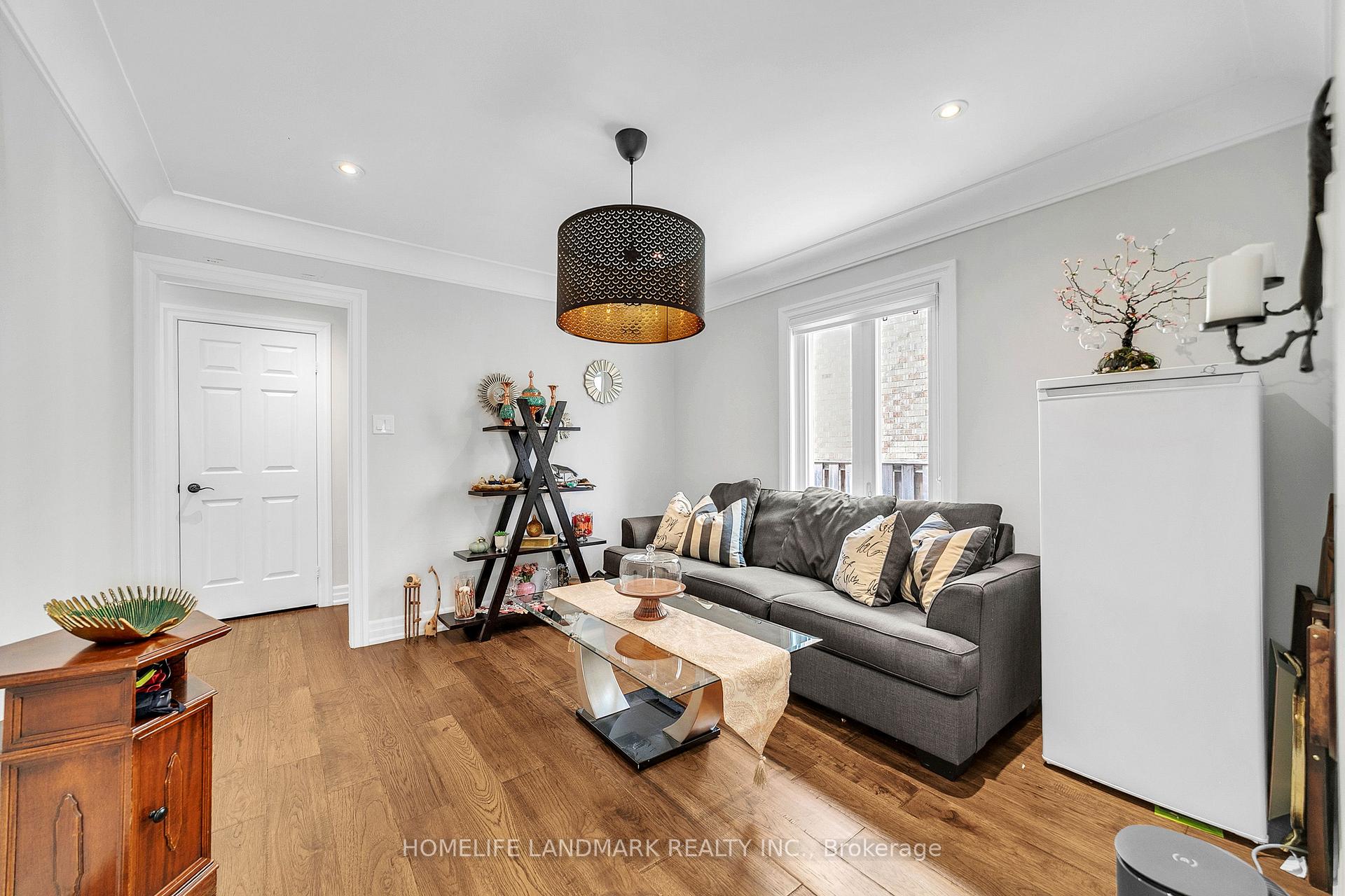 Photo 18 of 36 Coldstream Crescent, Richmond Hill, Devonsleigh — HOMEH