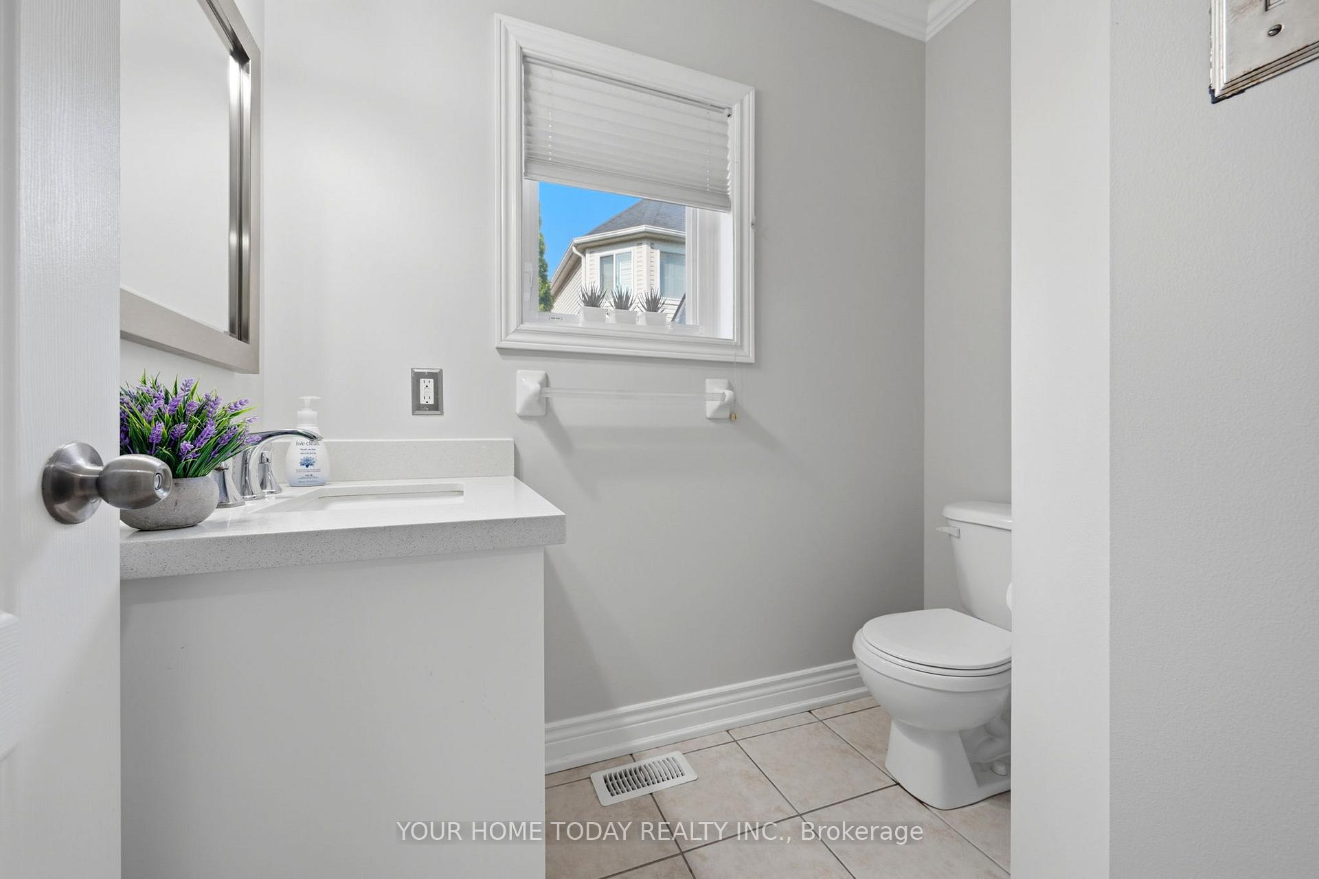Photo 17 of 19 McNally Street, Halton Hills, Georgetown — HOMEH