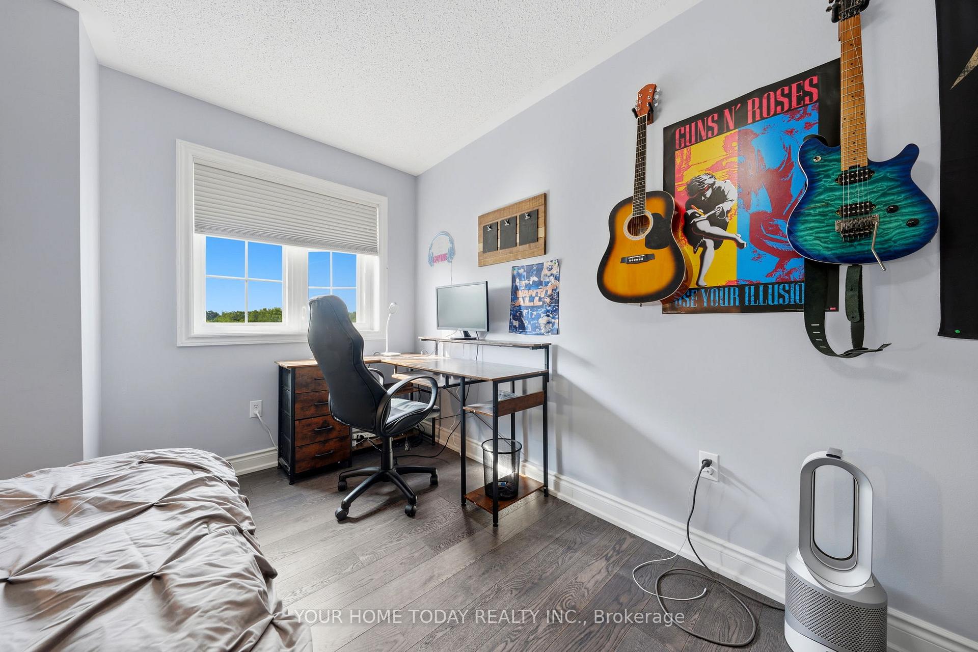 Photo 29 of 19 McNally Street, Halton Hills, Georgetown — HOMEH