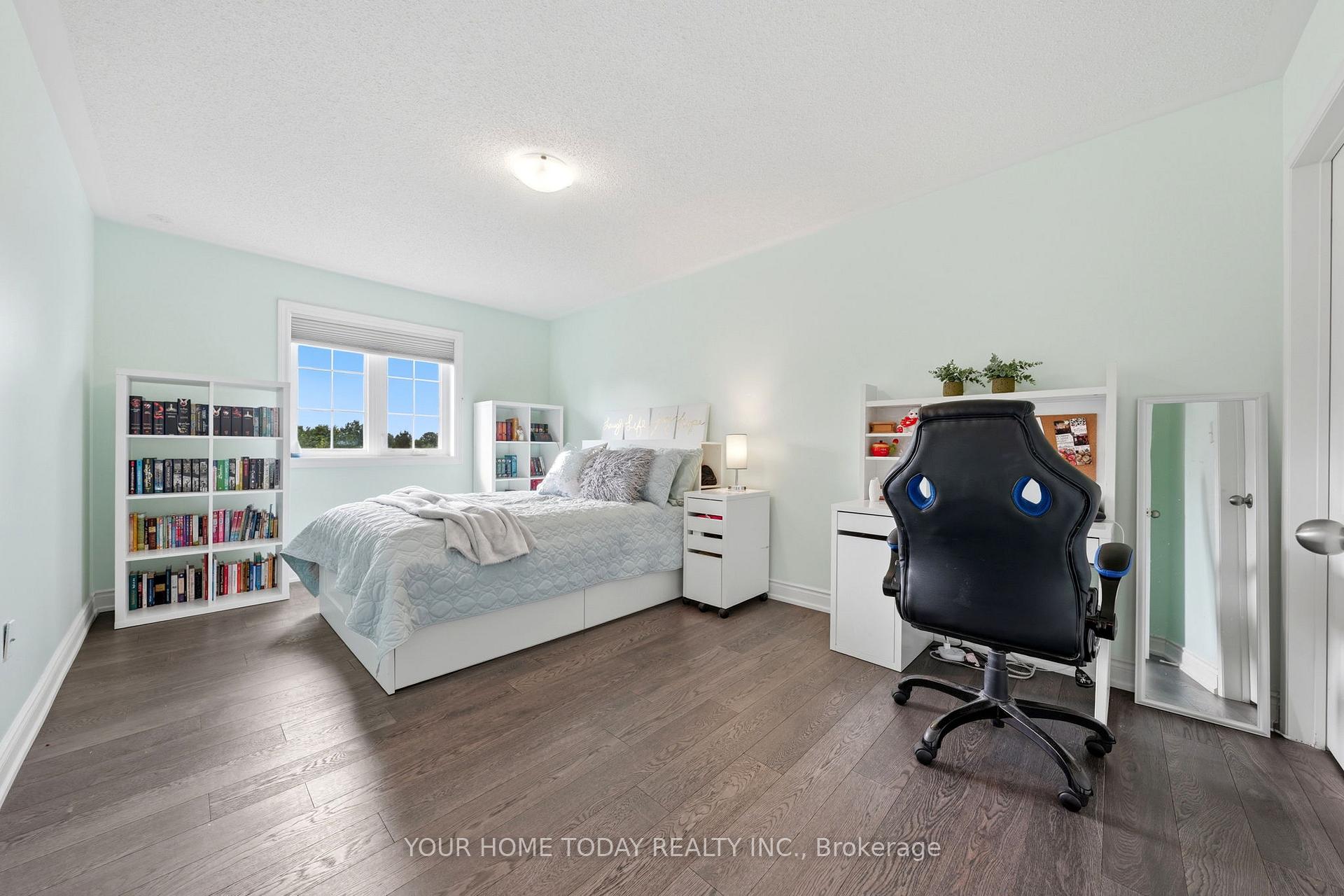 Photo 30 of 19 McNally Street, Halton Hills, Georgetown — HOMEH