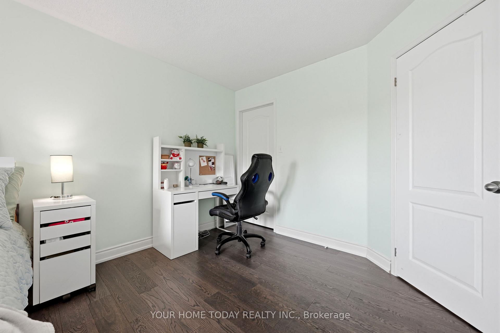 Photo 31 of 19 McNally Street, Halton Hills, Georgetown — HOMEH