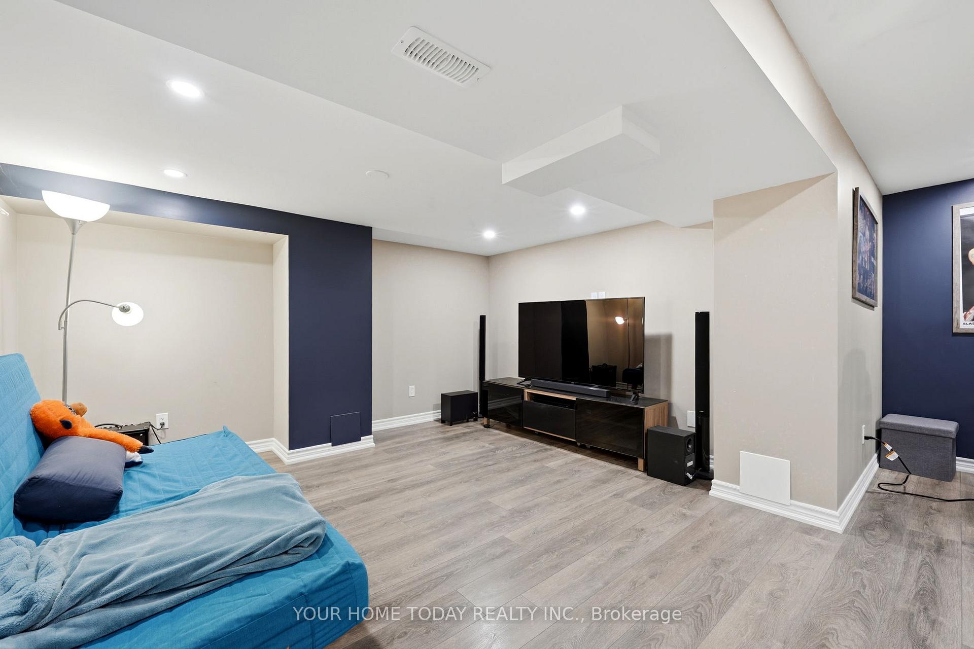 Photo 37 of 19 McNally Street, Halton Hills, Georgetown — HOMEH
