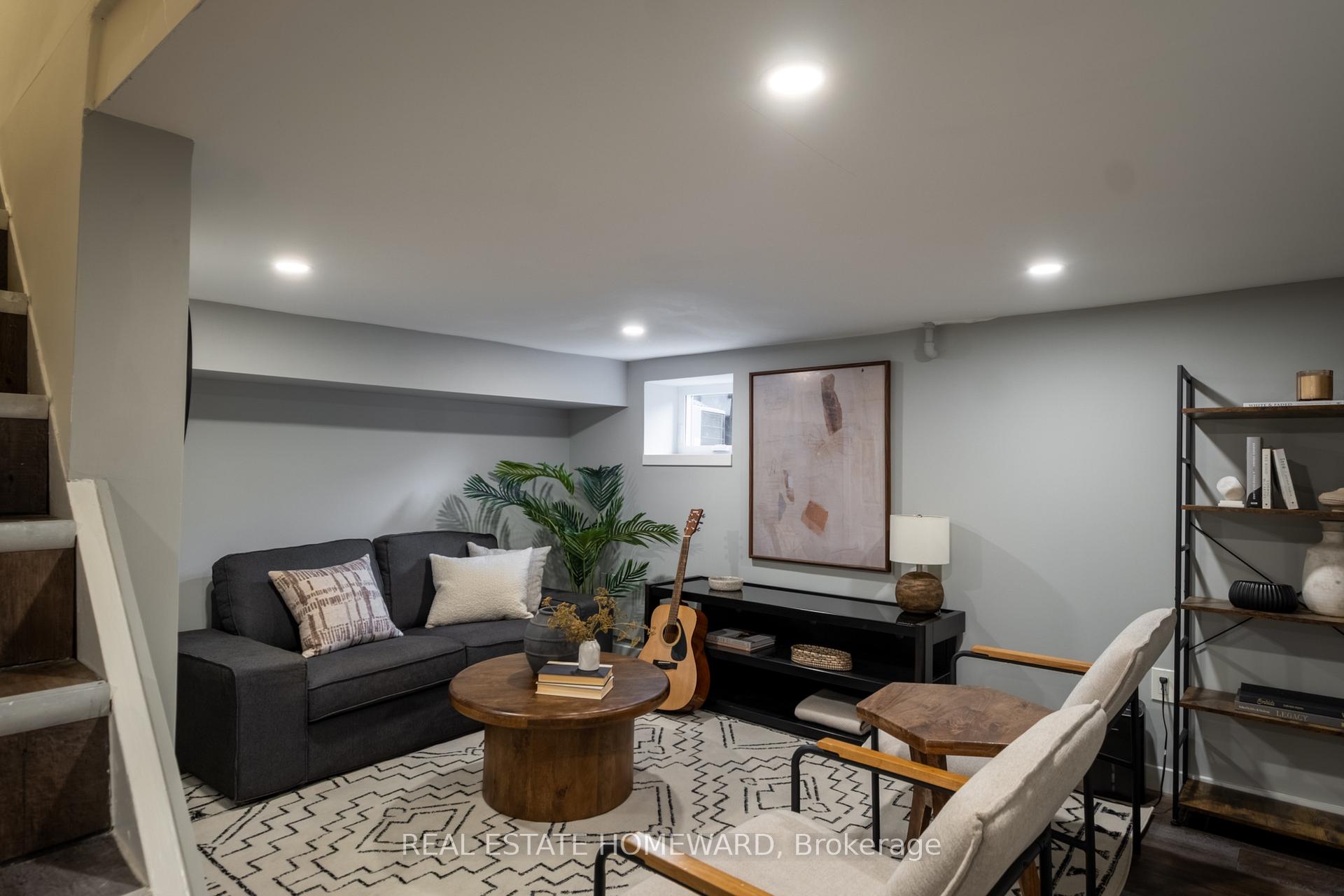 Photo 24 of 38 Poucher Street, Toronto, Blake-Jones — HOMEH