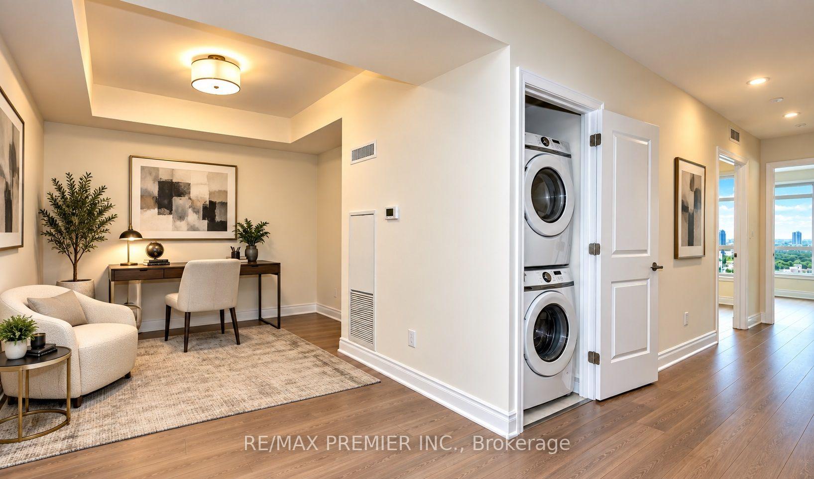 Photo 6 of Unit 905, 9075 Jane Street, Vaughan, Concord — HOMEH