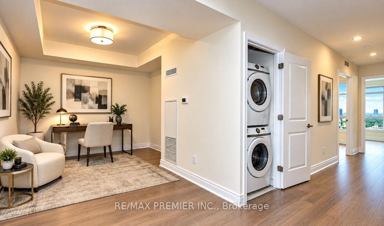 Photo 18 of Unit 905, 9075 Jane Street, Vaughan, Concord — HOMEH