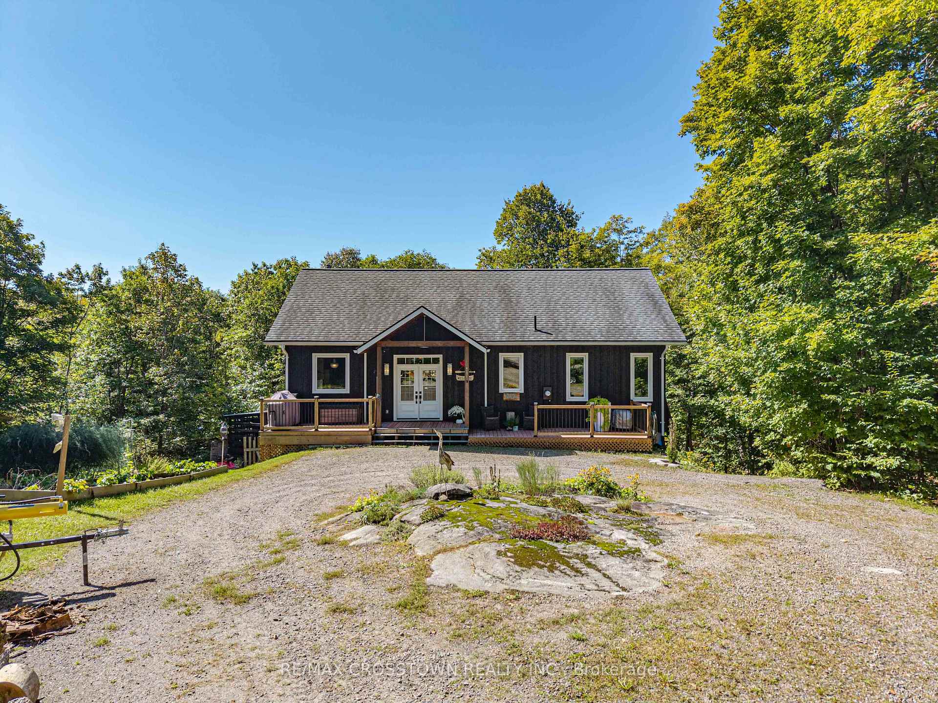 Photo 6 of 482 East Poverty Bay Road, Magnetawan, Ahmic Harbour — HOMEH