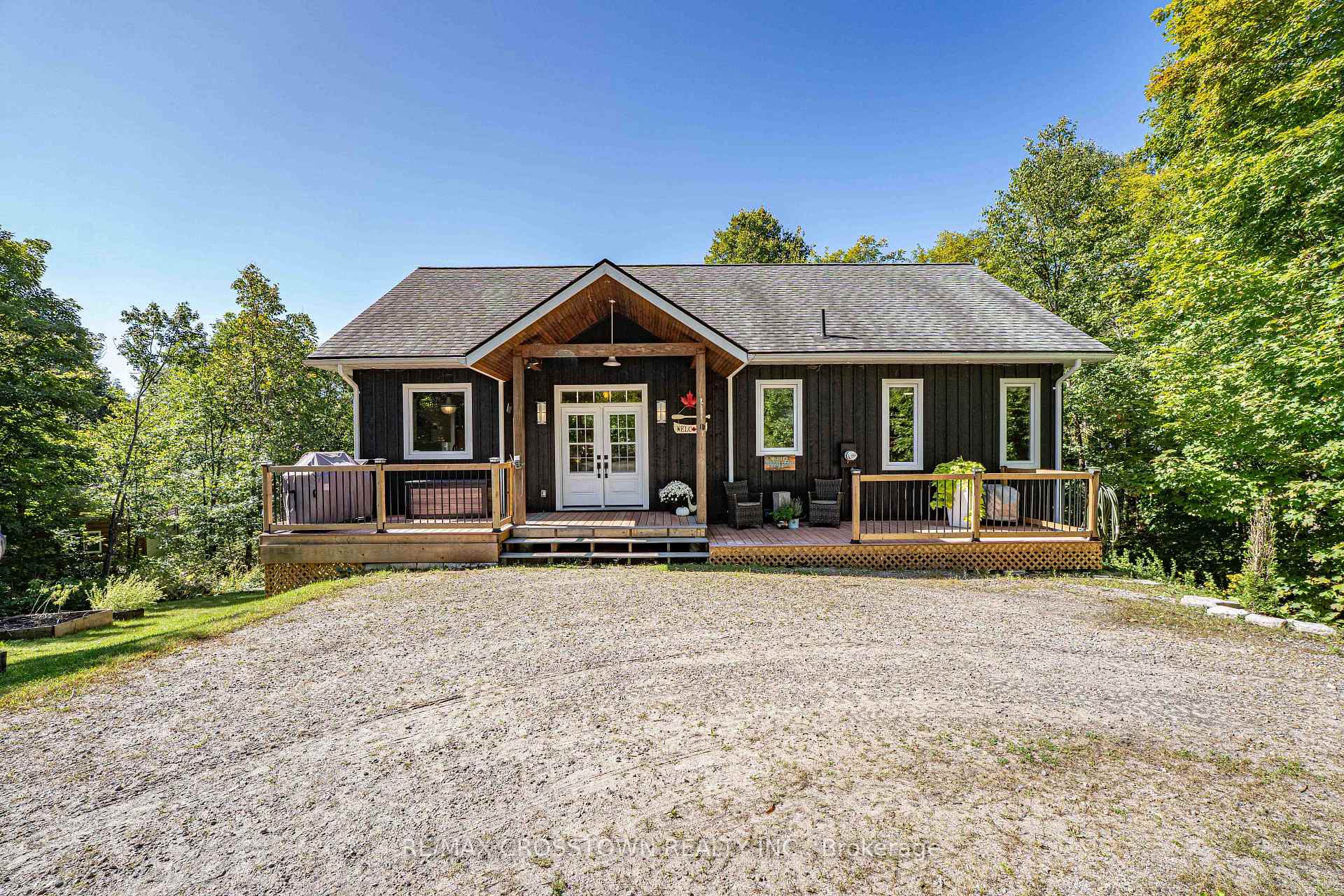Photo 7 of 482 East Poverty Bay Road, Magnetawan, Ahmic Harbour — HOMEH
