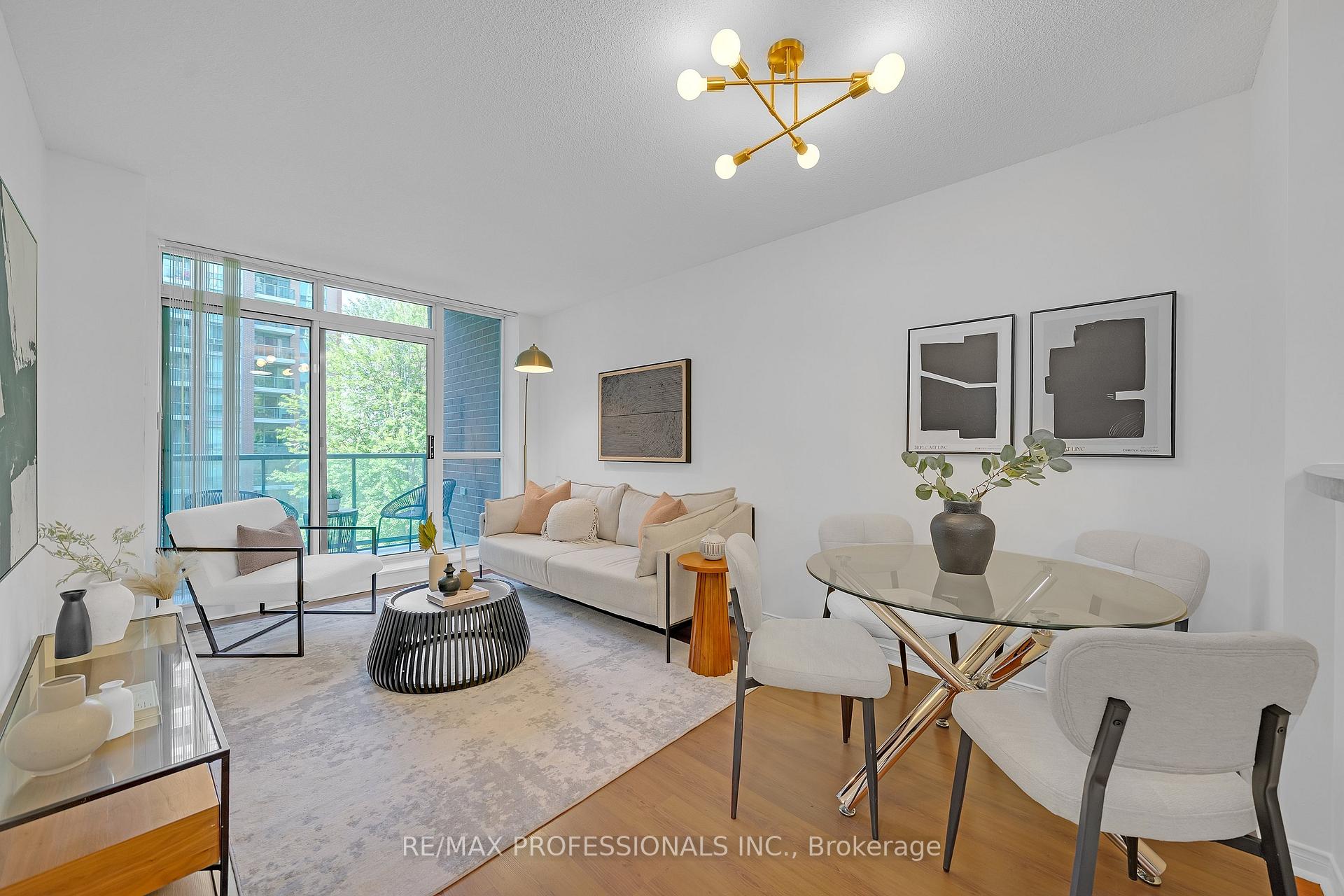 Photo 2 of Unit 402, 9 Michael Power Place, Etobicoke, Islington-City Centre West — HOMEH