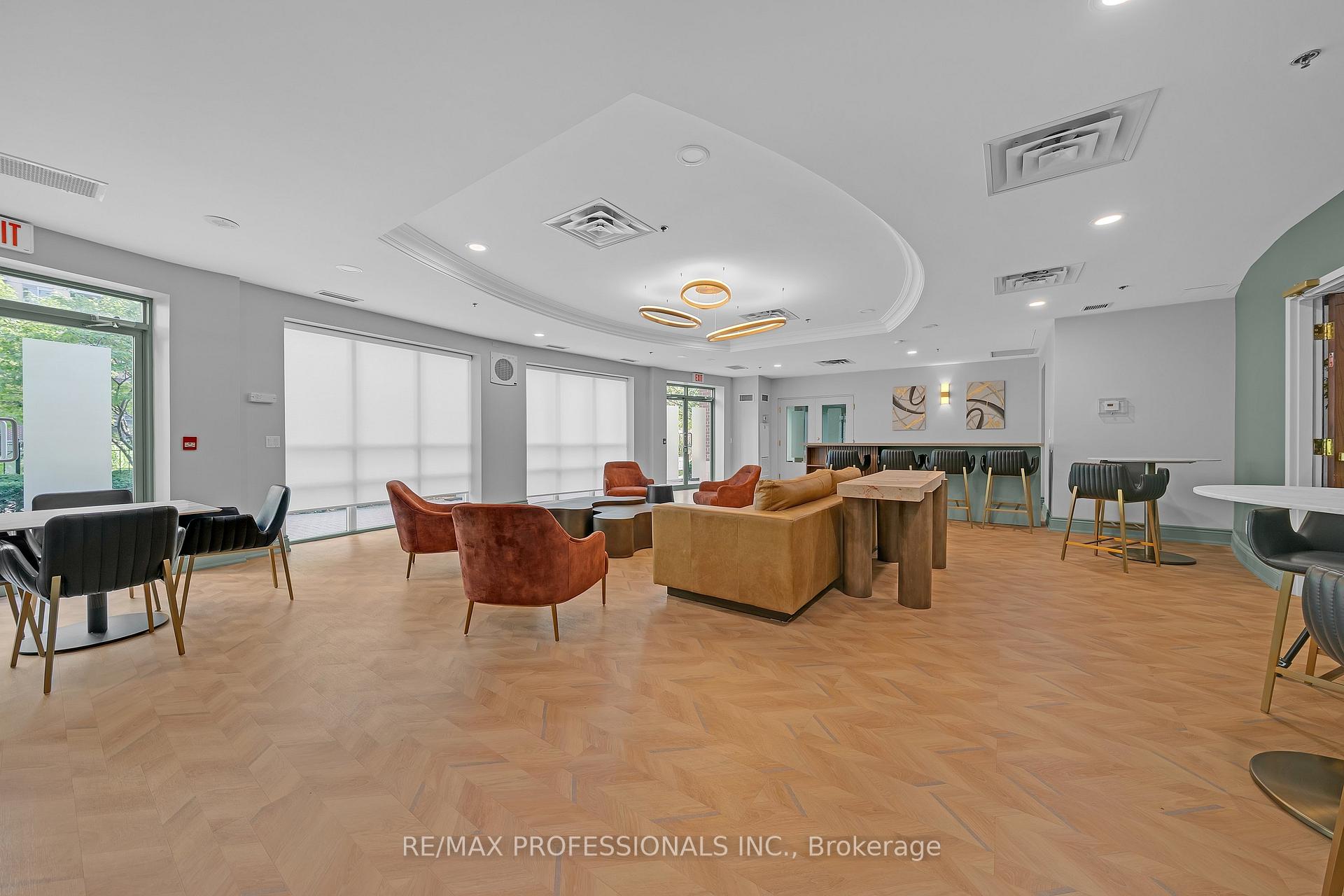 Photo 15 of Unit 402, 9 Michael Power Place, Etobicoke, Islington-City Centre West — HOMEH