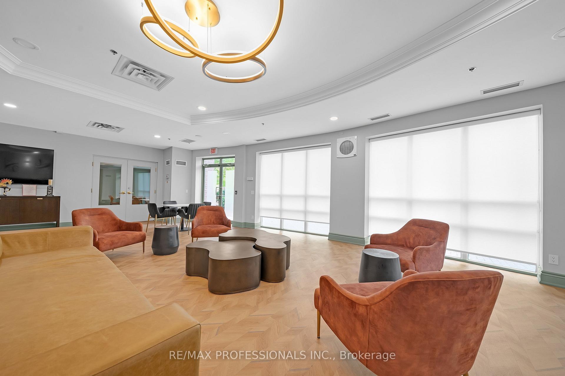 Photo 16 of Unit 402, 9 Michael Power Place, Etobicoke, Islington-City Centre West — HOMEH