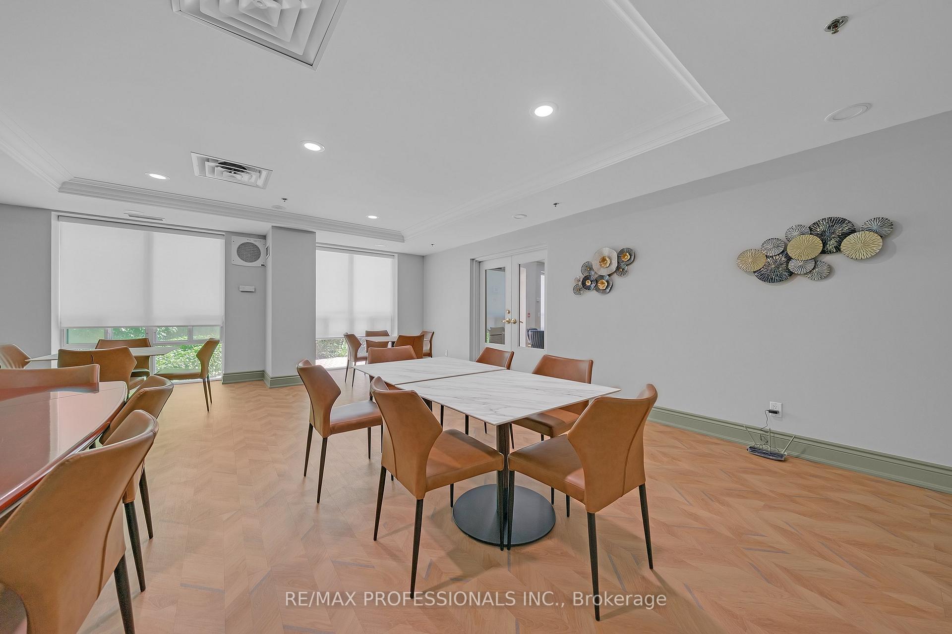 Photo 31 of Unit 402, 9 Michael Power Place, Etobicoke, Islington-City Centre West — HOMEH