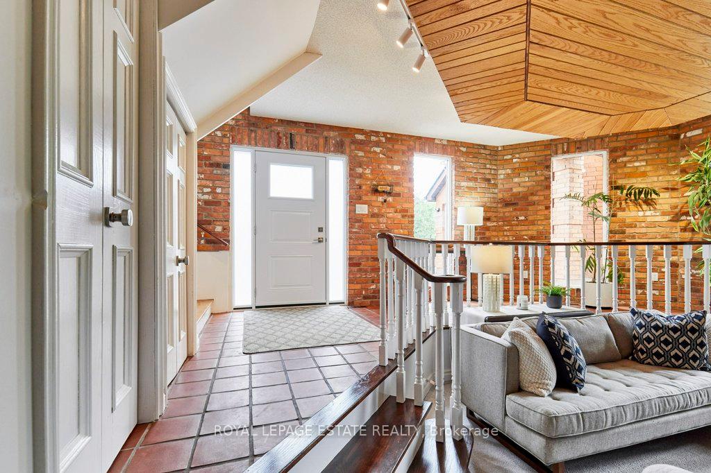 Photo 17 of 10 Queensgrove Road, Scarborough, Birchcliffe-Cliffside — HOMEH