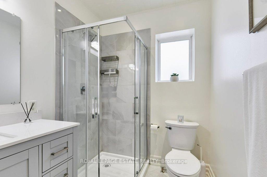 Photo 24 of 10 Queensgrove Road, Scarborough, Birchcliffe-Cliffside — HOMEH