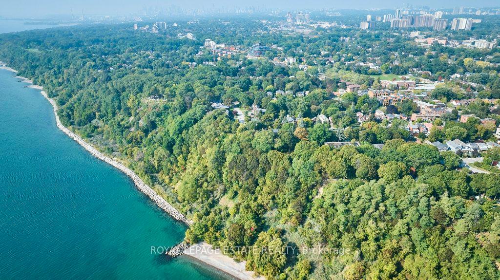 Photo 37 of 10 Queensgrove Road, Scarborough, Birchcliffe-Cliffside — HOMEH
