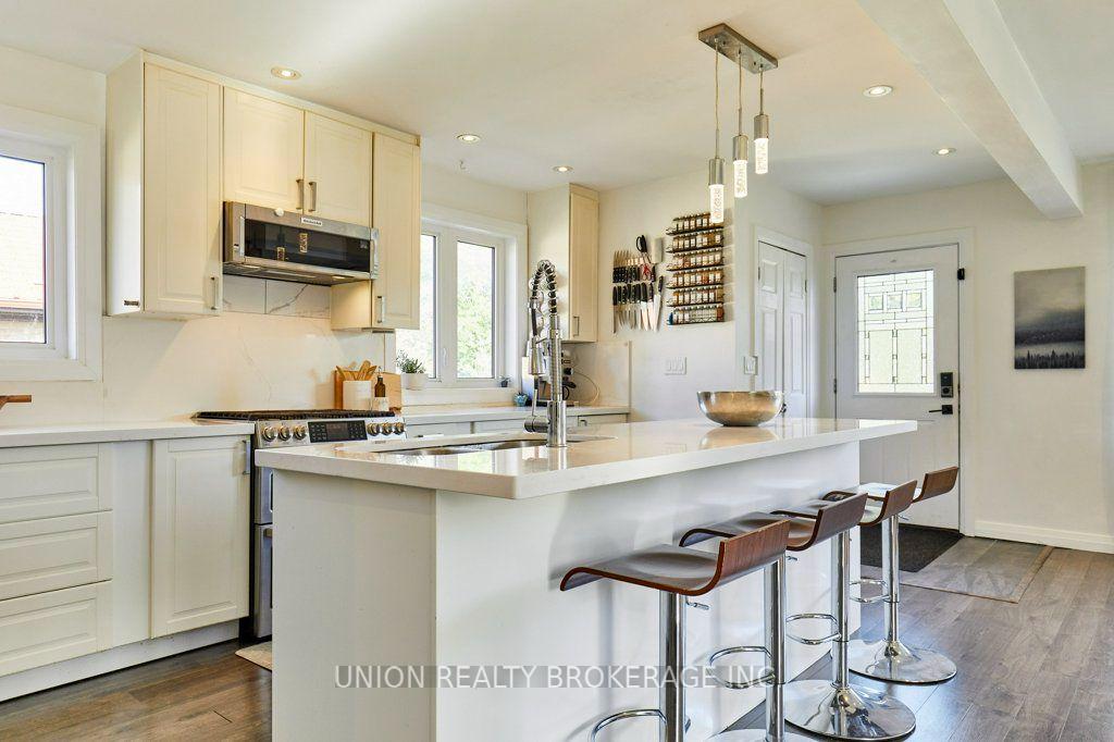 Photo 16 of 40 Rochman Boulevard, Scarborough, Woburn — HOMEH