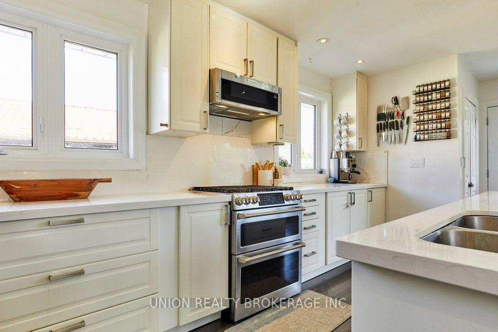 Photo 17 of 40 Rochman Boulevard, Scarborough, Woburn — HOMEH
