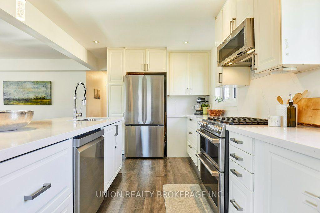 Photo 20 of 40 Rochman Boulevard, Scarborough, Woburn — HOMEH