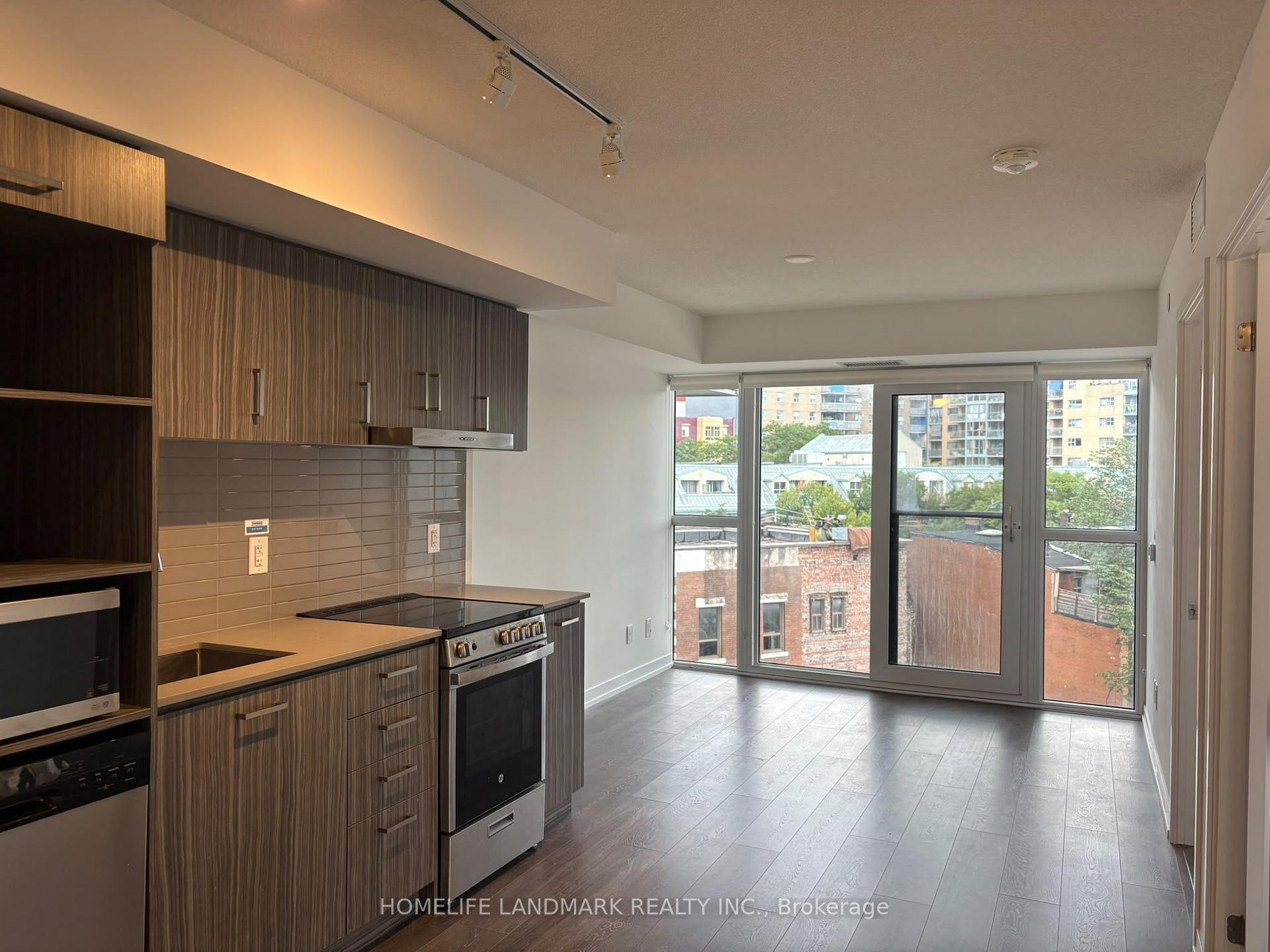 Photo 3 of Unit 611, 219 Dundas Street E, Toronto, Moss Park — HOMEH
