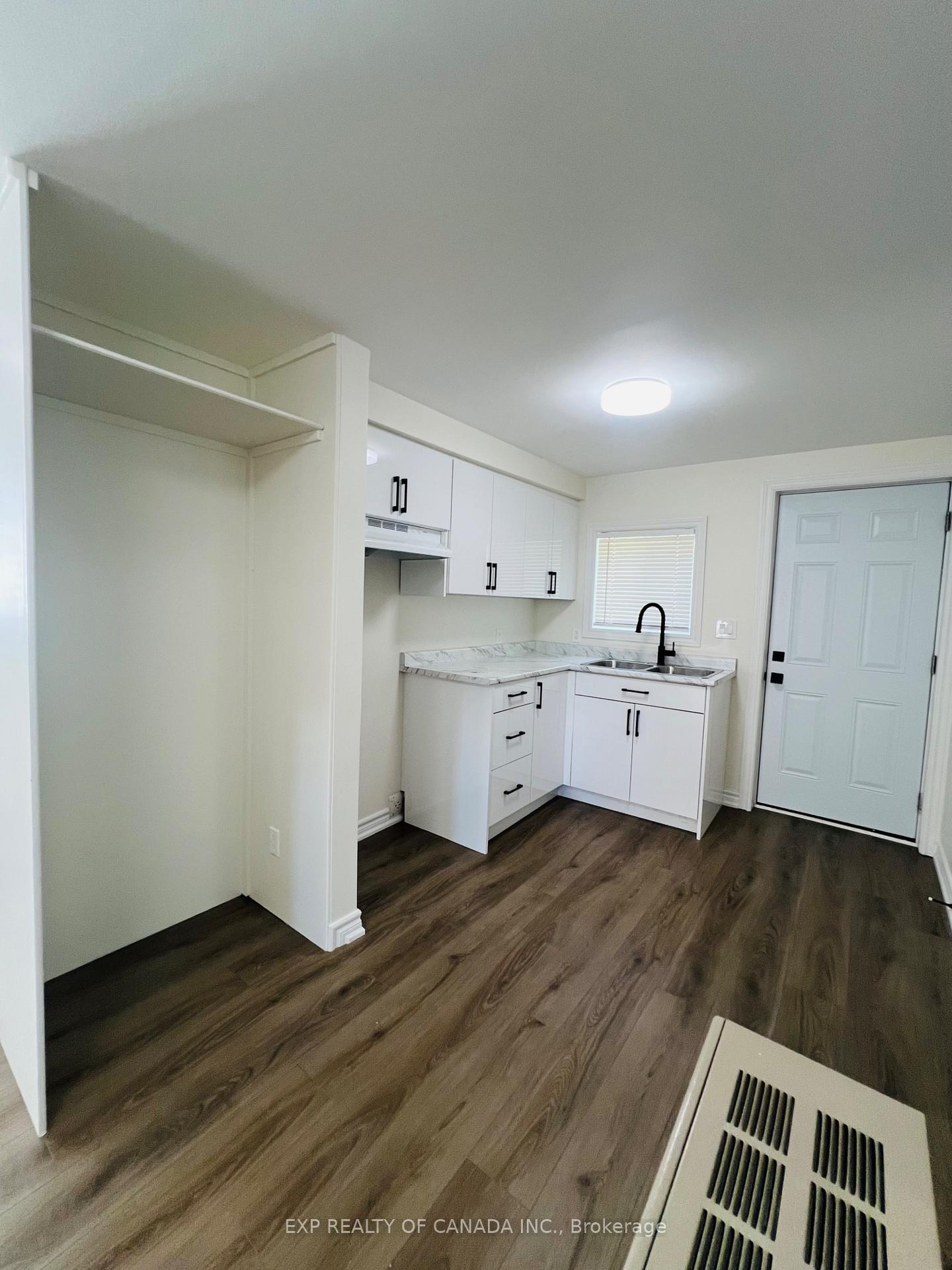 Photo 10 of 144-146 Birch Street N, Timmins, TNE - Central — HOMEH